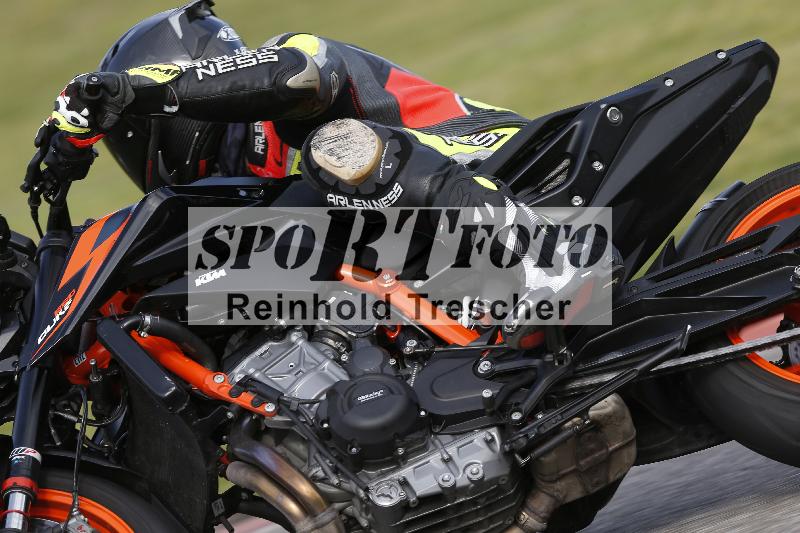 Archiv-2025/08 20.04.2025 Speer Racing ADR/Gruppe gelb/2